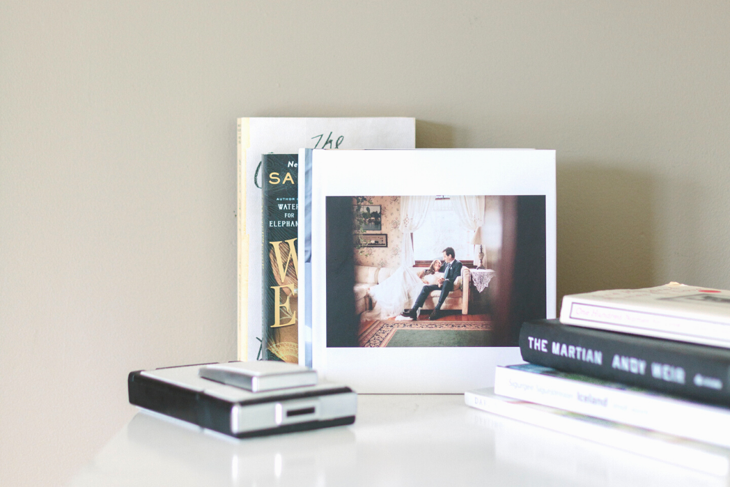 Turn your bookshelf into a work of art with varying displays and coordinating book covers. Display your photo books as coffee table books and impress your guests.