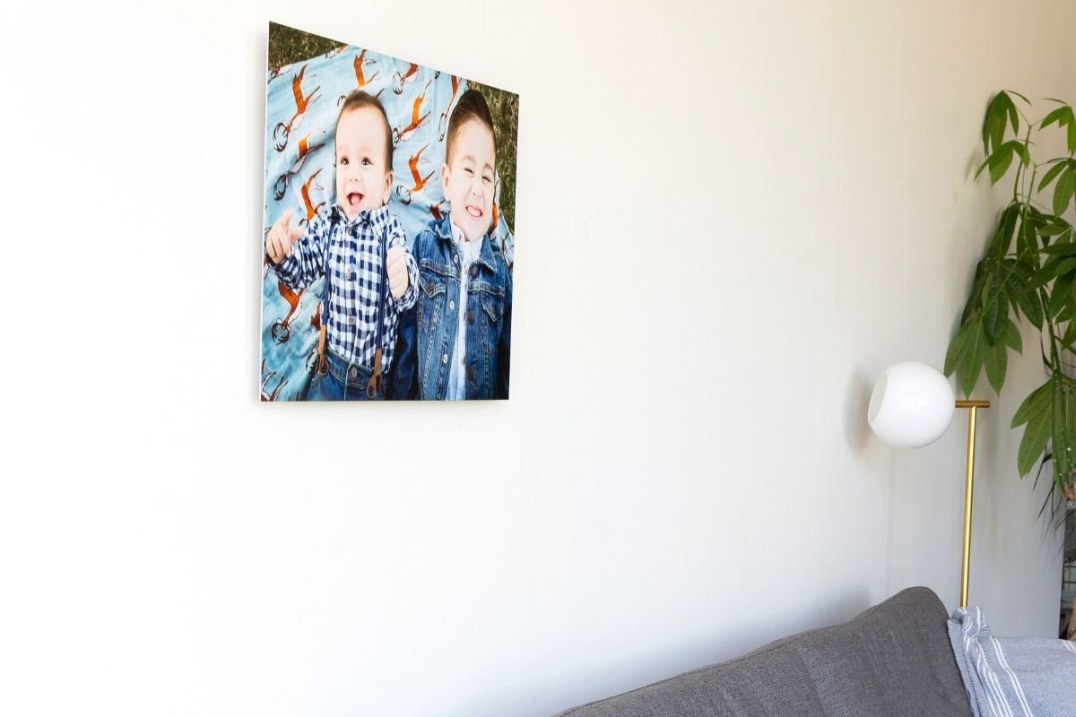 Keep memories with your mom fresh and the sentiment alive with beautiful personalized metal prints by SimplePrints.