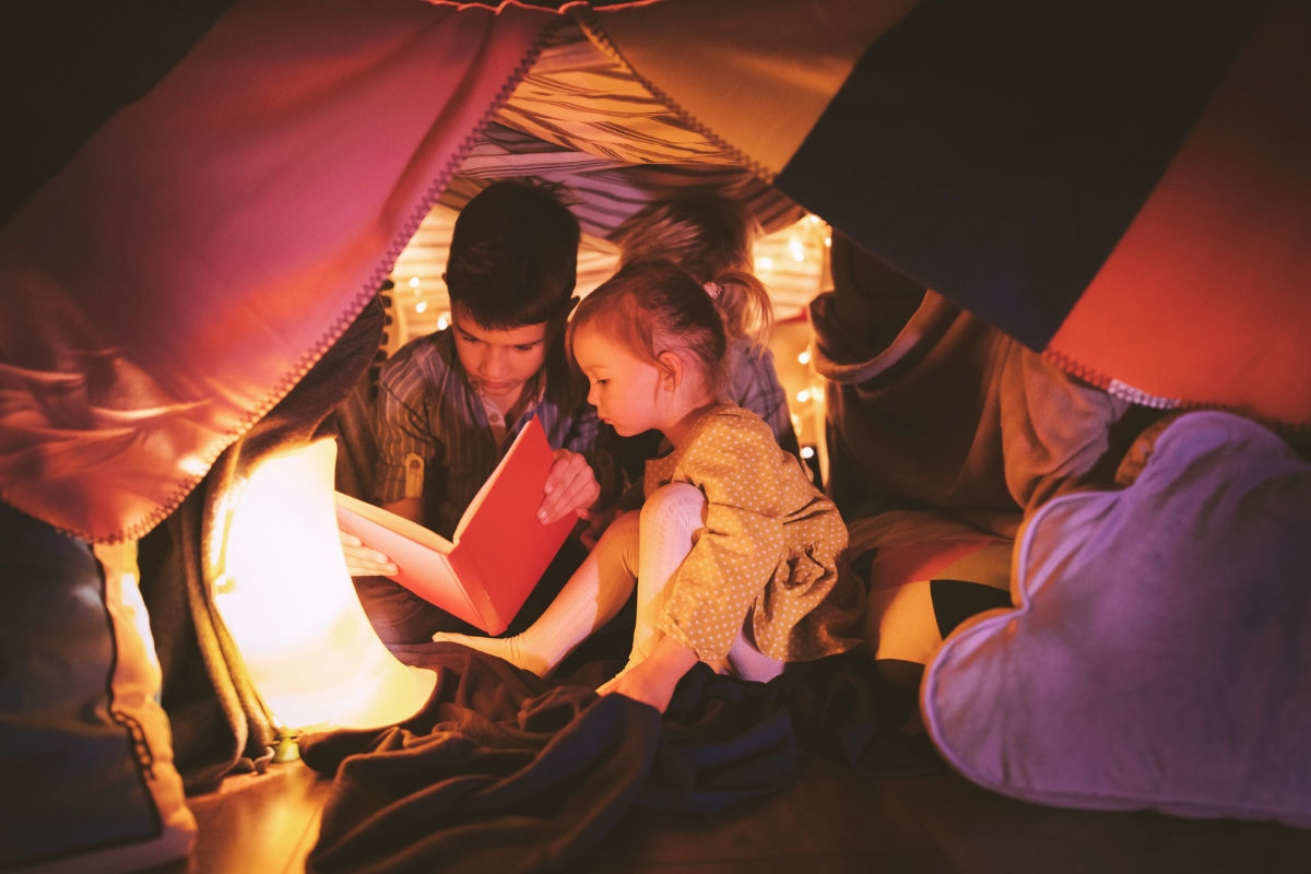 Blanket fort
