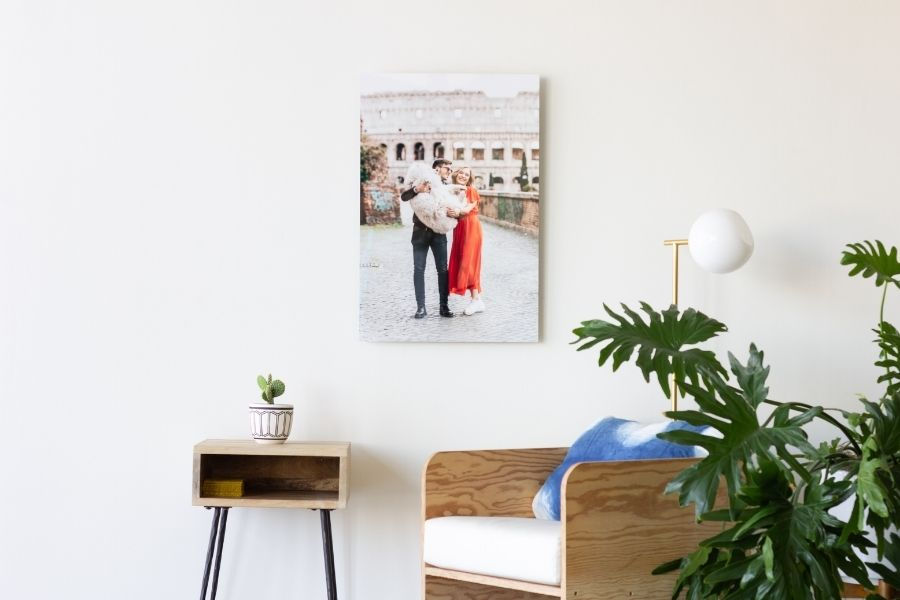 Add modern touch to your interiors by displaying your precious memories on Metal prints by SimplePrints