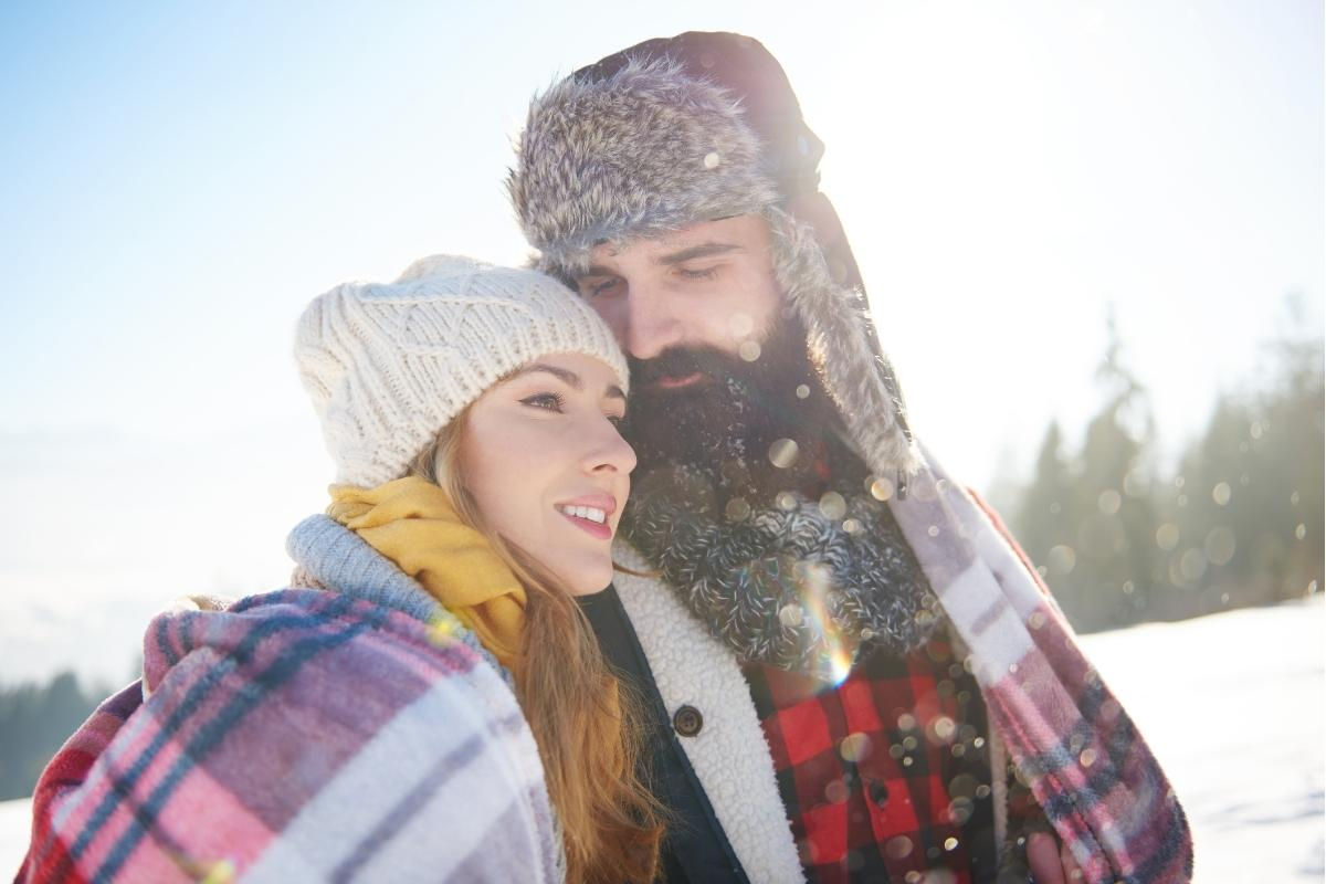Winter Photoshoot Ideas for Couples, Make memories in chilly weather and preserve forever!