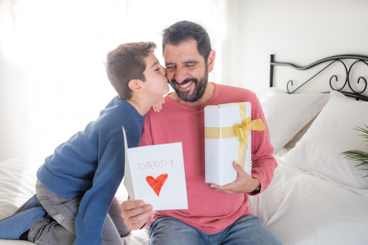 Unique gift ideas by SimplePrints for Father’s Day has inspired you to find the perfect gift for the dad in your life.