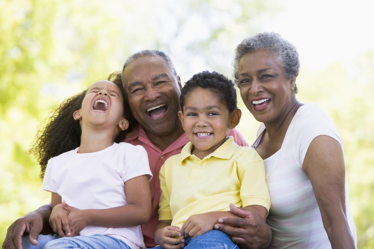 Photo Poses for Older Couples by SimplePrints, Pose for every celebration. Include grand children in the photos and make it more fun.