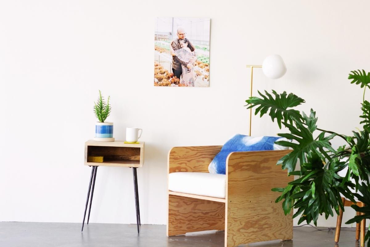 Create custom Metal Prints for grandparents with memories and surprise them by preserving memories forever with SimplePrints.
