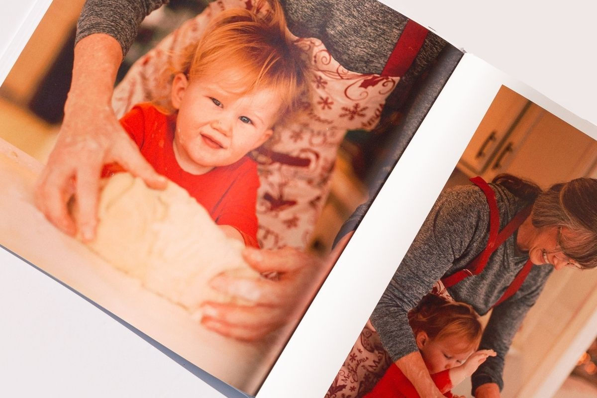 The best Mother’s day gift idea for her! Show her appreciation, make a custom cookbook. A recipe photo book takes generations of shared memories around the dining table into your mom's kitchen.